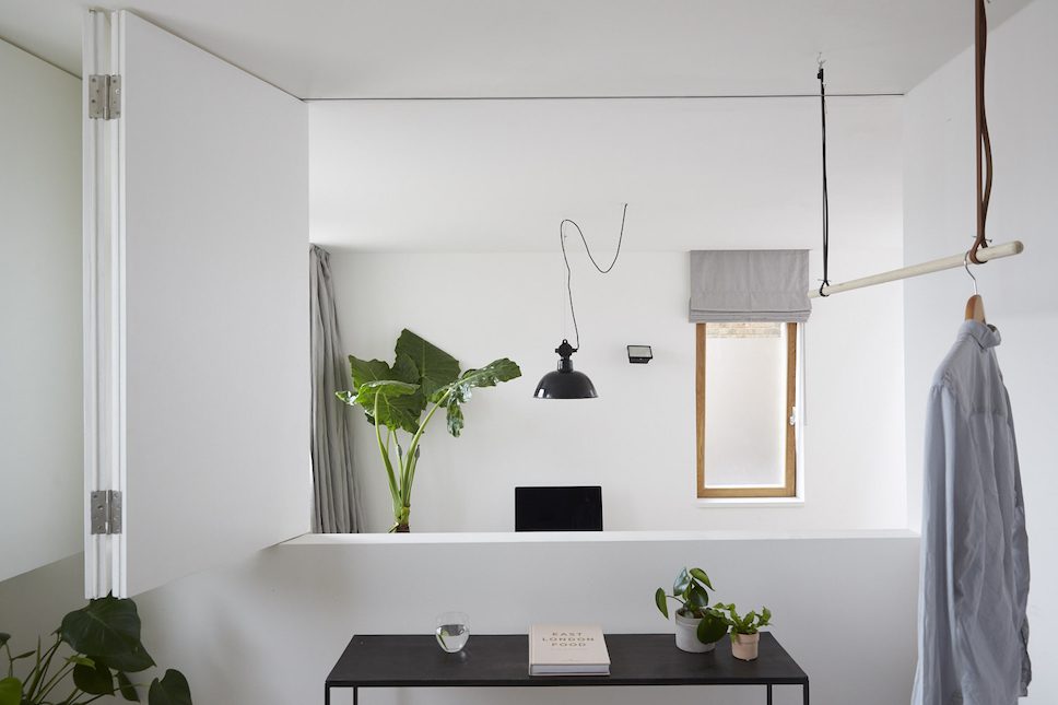 HUTCH's folding wall in the home office