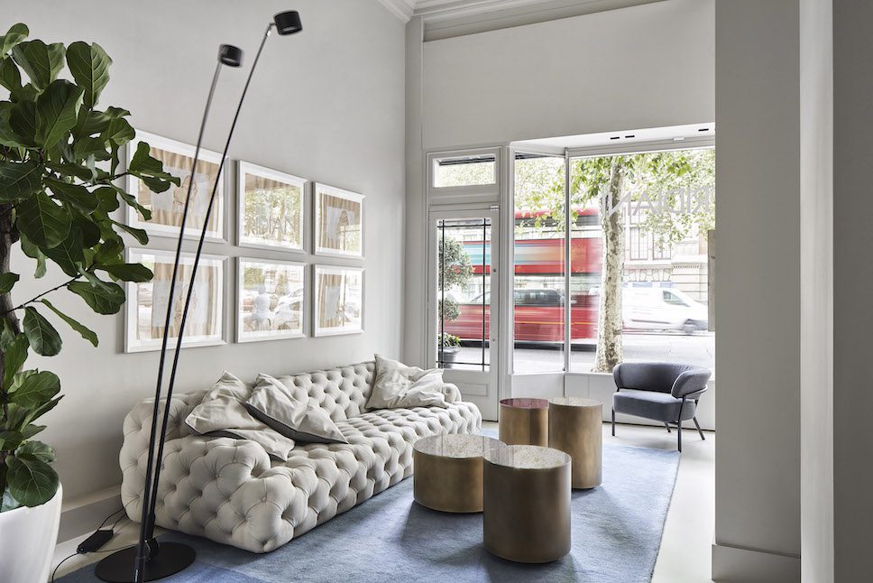 Norton Capitonné sofa in the Meridiani showroom