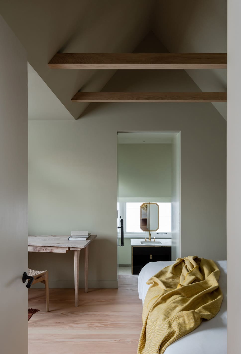 Master bathroom of Palladian tile house